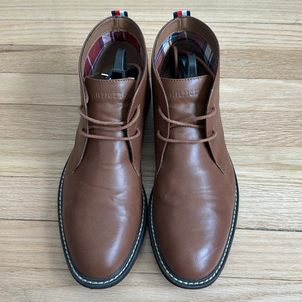 Laced chukka boot dress/casual shoes